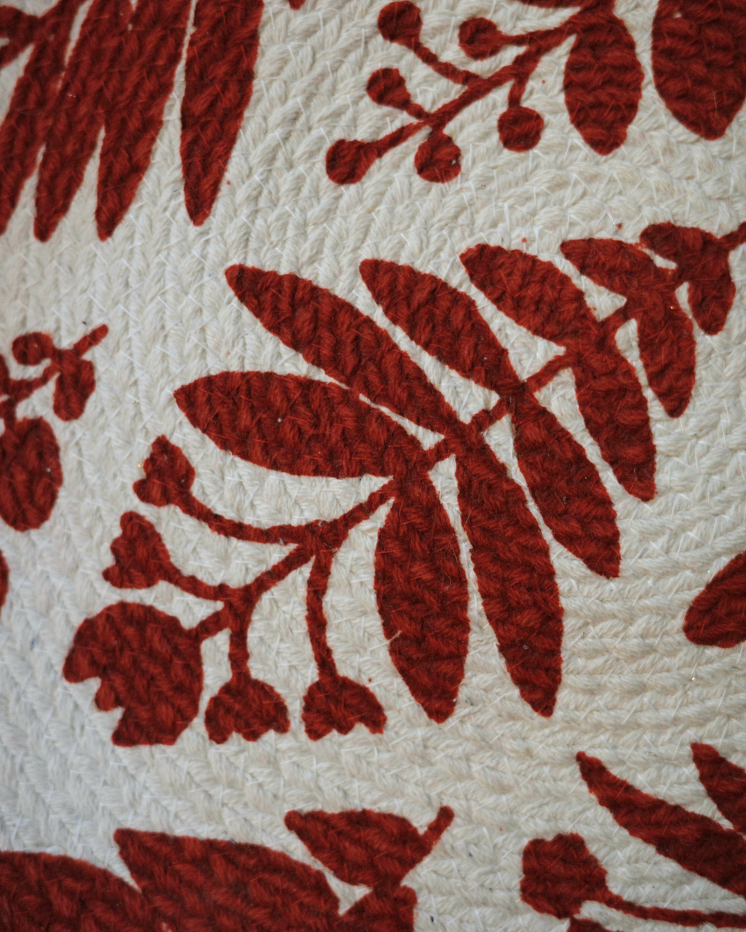 Crimson Leaf Table Mat (Set of 5)