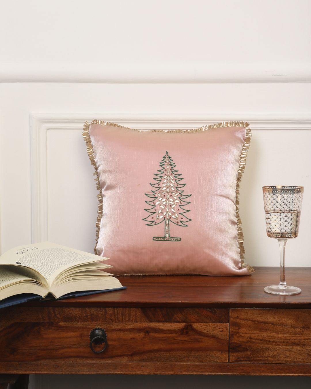 Pine Luxe Cushion Cover