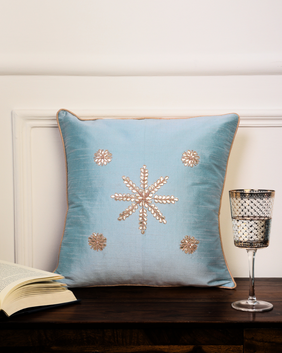 Elegance Cushion Cover
